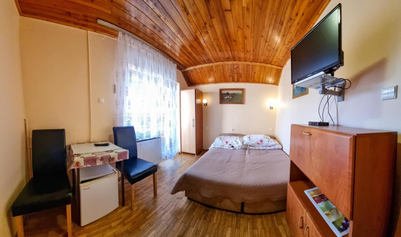 Pokoje Goscinne Duszniki Zdrój Exterior foto